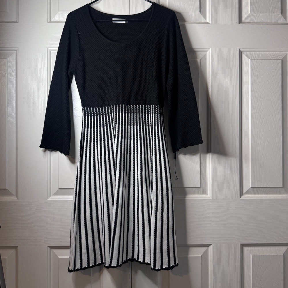 NWOT Calvin Klein Sweater Dress Size Medium Womens Long‎  Sleeve Fit Flare - Picture 4 of 10